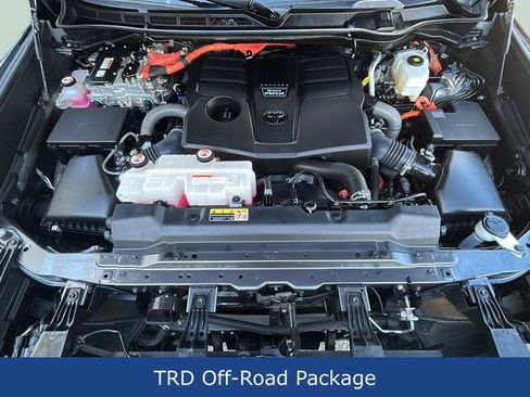Used 2023 Toyota Tundra Limited AWD/4WD image 29