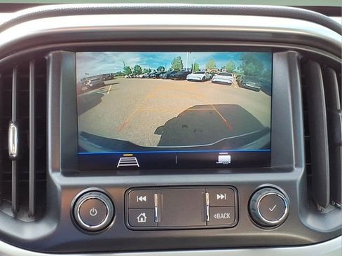 Used 2022 Chevrolet Colorado LT w/ LT Convenience Package AWD/4WD image 22