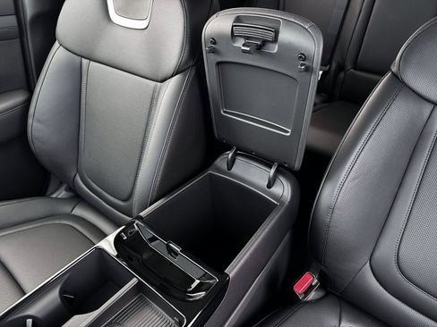 New 2026 Hyundai Tucson Limited AWD/4WD image 18