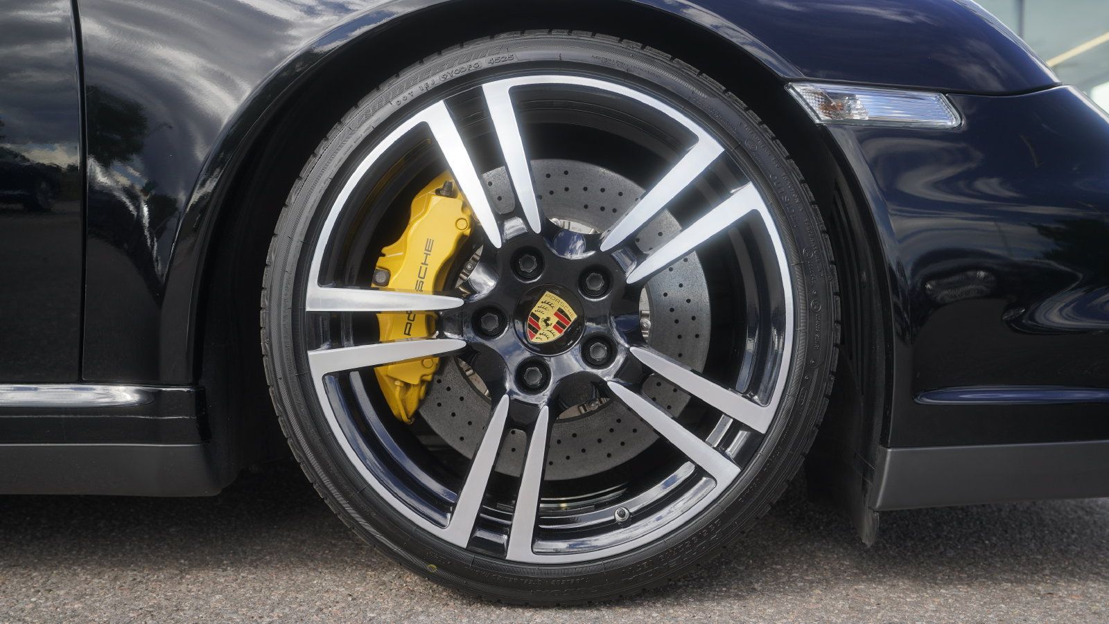 Used 2013 Porsche 911 Turbo S AWD/4WD image 18