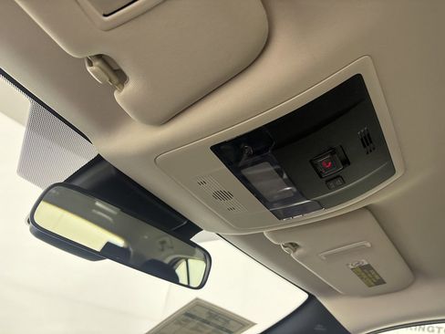 Used 2021 Lexus UX 200 image 17