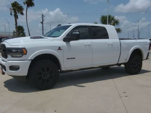 Used 2023 RAM 2500 Limited AWD/4WD image 4