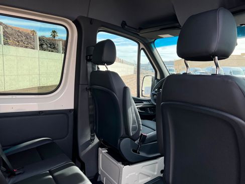New 2026 Mercedes-Benz Sprinter 2500 image 15
