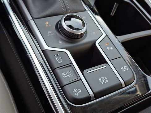 Certified 2024 Kia Sorento SX image 26