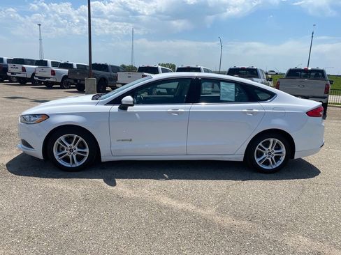 Used 2018 Ford Fusion S FWD image 3