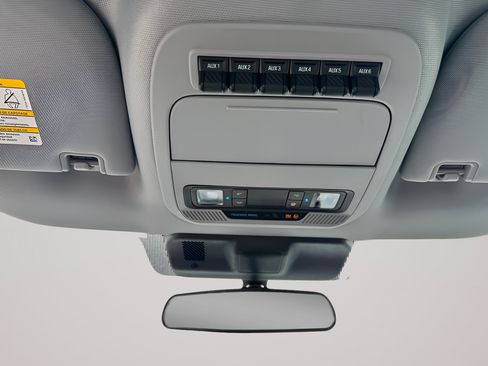 Used 2025 Ford F250 XL RWD image 30