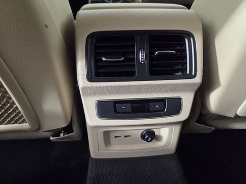 Used 2021 Audi Q5 Premium w/ Convenience Package image 27