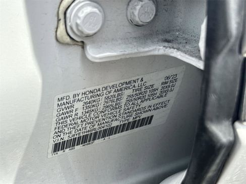 Used 2024 Acura MDX SH-AWD w/ Technology Package image 31