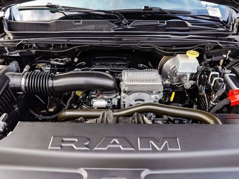 Used 2023 RAM 1500 Laramie image 31