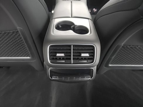 Used 2025 Mercedes-Benz GLS 63 AMG 4MATIC image 28