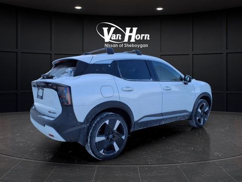 New 2026 Nissan Kicks SR w/ Cold Weather Package AWD/4WD image 8