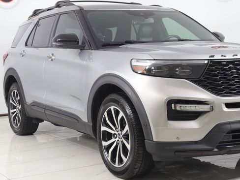 Used 2020 Ford Explorer ST w/ Premium Technology Package image 48