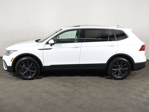 Used 2024 Volkswagen Tiguan SE FWD image 19