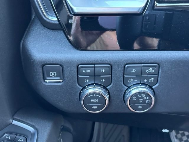 New 2026 GMC Sierra 1500 SLT AWD/4WD image 32