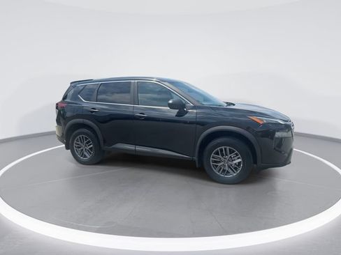 Used 2025 Nissan Rogue S FWD image 9