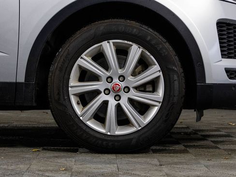 Used 2018 Jaguar E-PACE S image 40