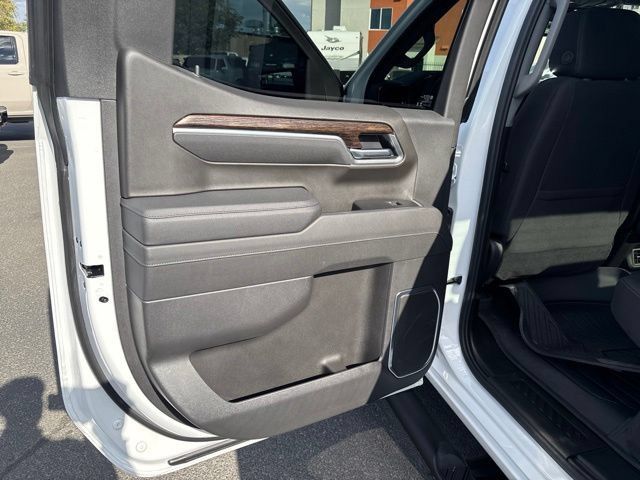 Used 2026 GMC Sierra 1500 Elevation w/ Elevation Select Package AWD/4WD image 19
