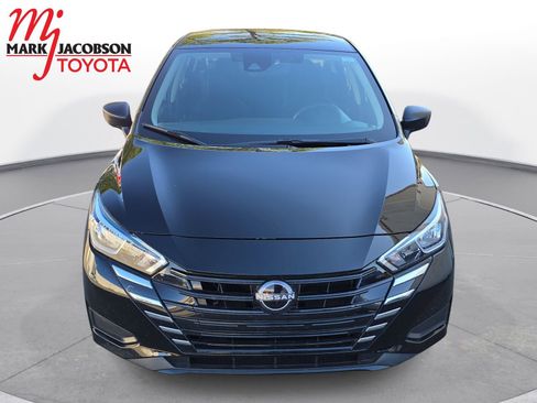 Used 2024 Nissan Versa S w/ S Plus Package image 3