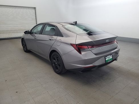 Used 2023 Hyundai Elantra SEL FWD image 5
