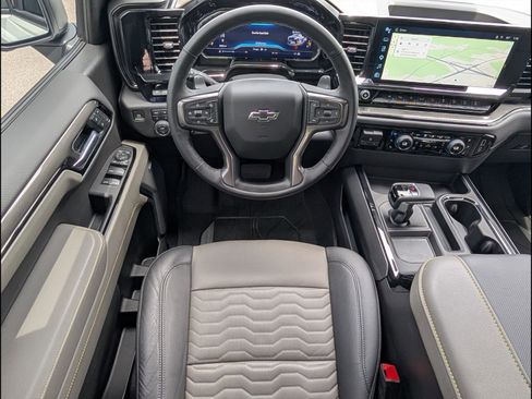 Used 2025 Chevrolet Silverado 1500 ZR2 w/ Technology Package AWD/4WD image 8