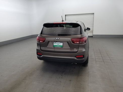 Used 2019 Kia Sorento AWD image 7