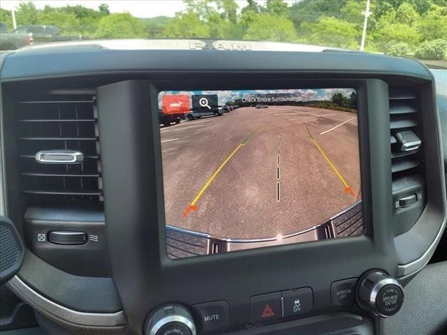 New 2024 RAM 3500 Tradesman w/ Chrome Appearance Group AWD/4WD image 13