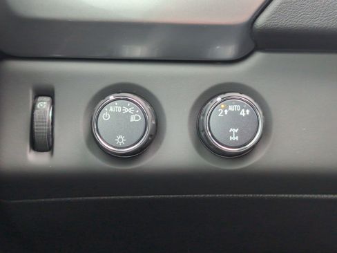 Used 2019 Chevrolet Tahoe LT image 21