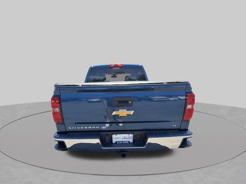 Used 2018 Chevrolet Silverado 1500 LT w/ LT Eassist Package AWD/4WD image 4
