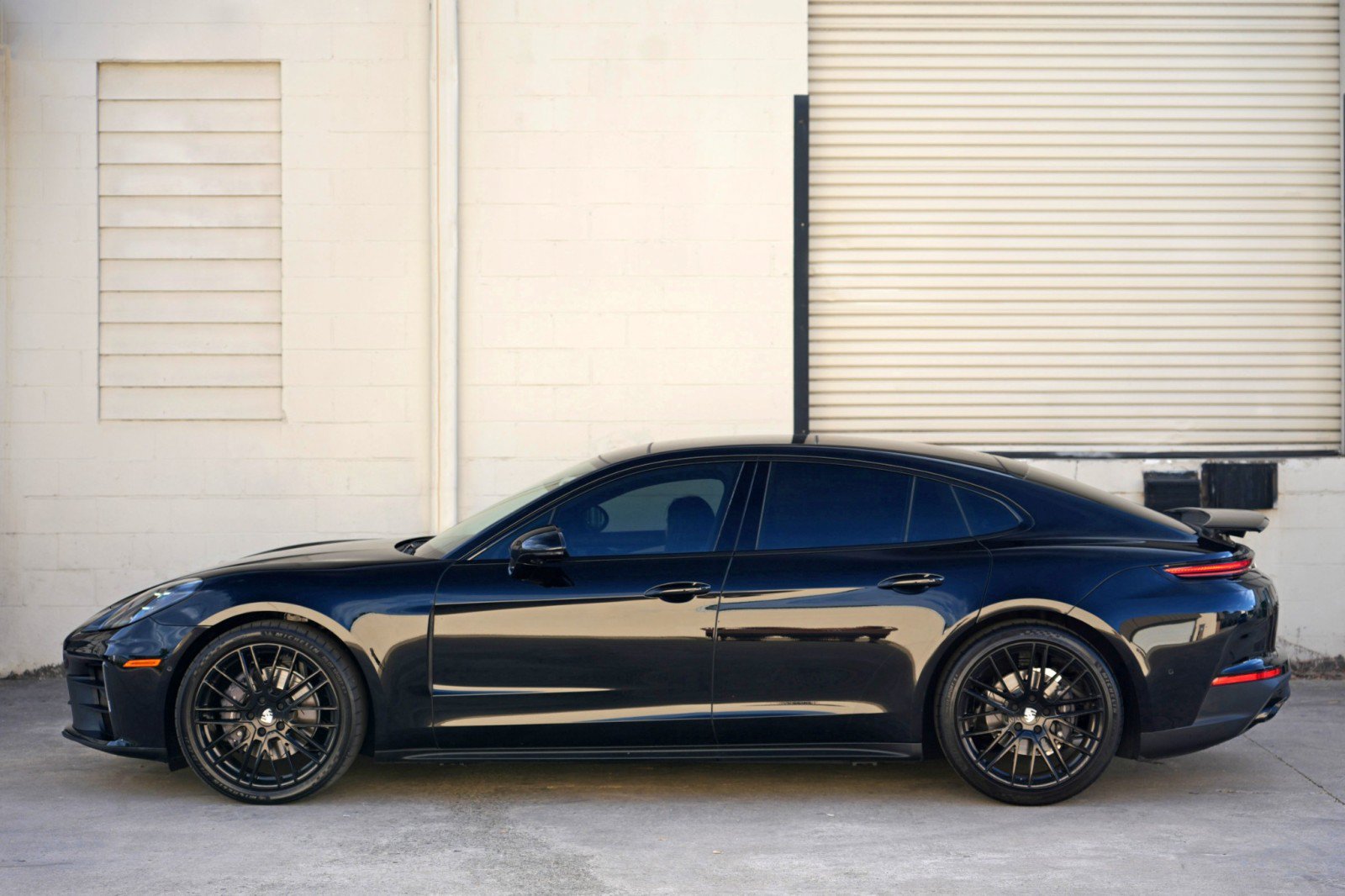 Used 2024 Porsche Panamera w/ Premium Package RWD image 57