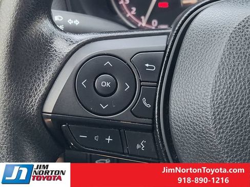 Used 2024 Toyota RAV4 XLE w/ Convenience Package FWD image 28