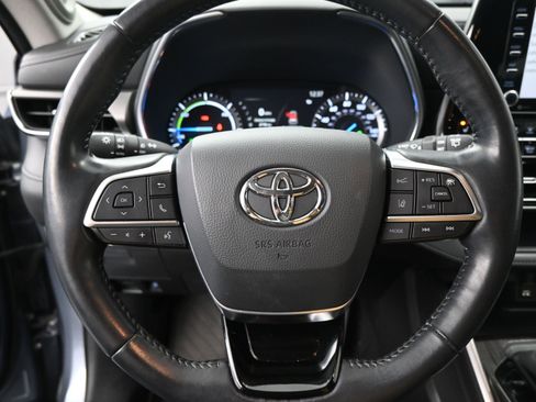 Used 2020 Toyota Highlander Limited image 11