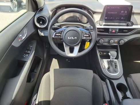 Used 2024 Kia Forte LXS FWD image 17