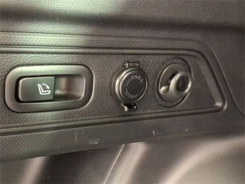 Used 2024 Subaru Forester Touring image 35