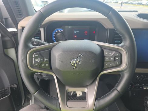 Used 2023 Ford Bronco Wildtrak AWD/4WD image 15