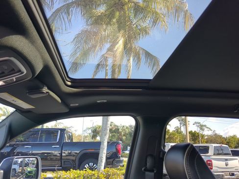 Used 2021 RAM 1500 Limited image 21