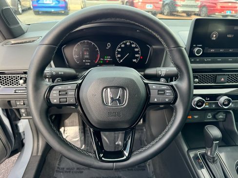 Used 2023 Honda Civic Sport image 23