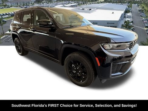 New 2026 Jeep Grand Cherokee Altitude image 2