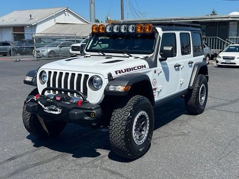 Used 2022 Jeep Wrangler Unlimited Rubicon w/ Cold Weather Group AWD/4WD image 3