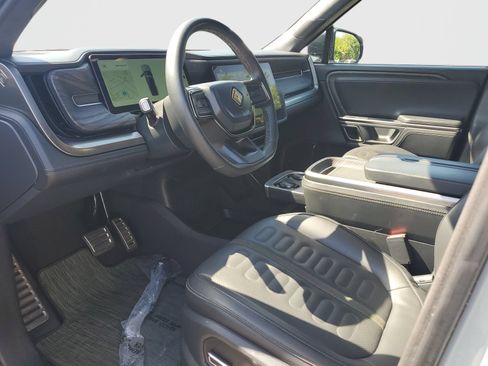 Used 2024 Rivian R1T Adventure AWD/4WD image 19