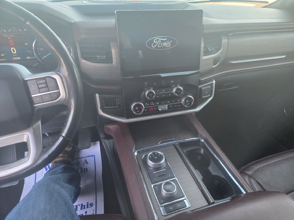 Used 2023 Ford Expedition Max Limited AWD/4WD image 10