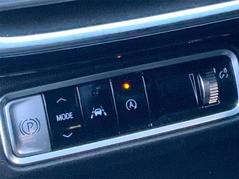 Used 2025 Buick Envision Preferred image 19