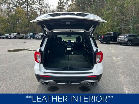 Used 2020 Ford Explorer Platinum w/ Premium Technology Package image 7