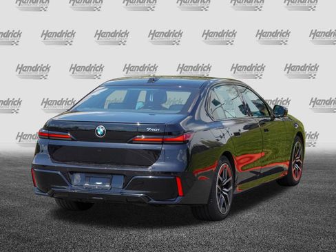 Used 2023 BMW 740i RWD image 8