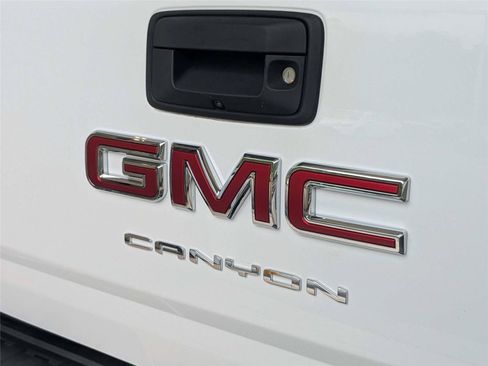Used 2021 GMC Canyon Elevation Standard w/ Convenience Package RWD image 8