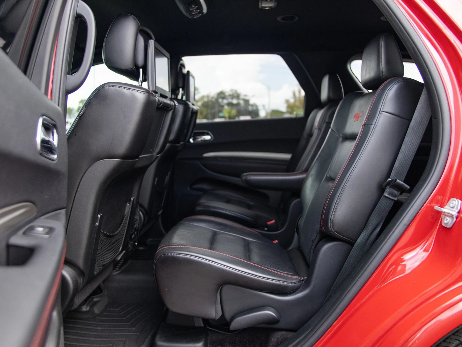 Used 2017 Dodge Durango R/T w/ Trailer Tow Group IV RWD image 25