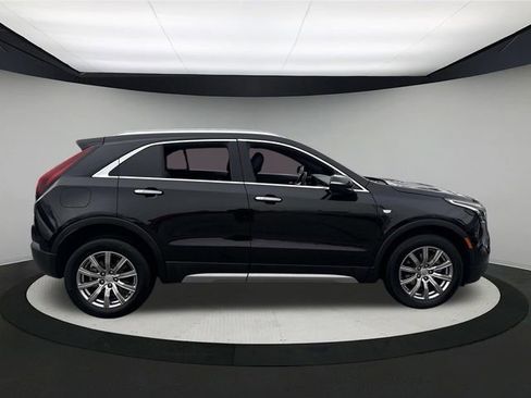Used 2023 Cadillac XT4 Premium Luxury image 5