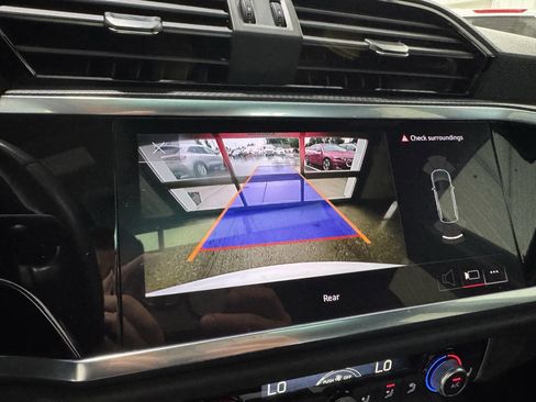 Used 2023 Audi Q3 2.0T Premium image 27