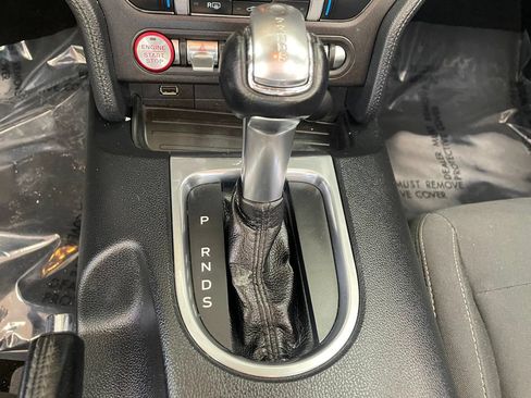 Used 2019 Ford Mustang Convertible w/ Equipment Group 101A RWD image 38