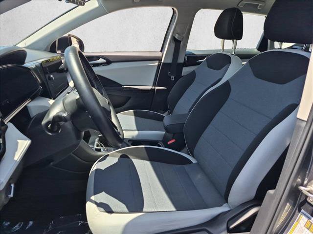 Used 2025 Volkswagen Taos S FWD image 16