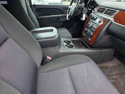 Used 2012 Chevrolet Tahoe LS w/ Convenience Package RWD image 21